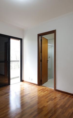 Apartamento à venda com 272m², 5 quartos e 4 vagasSemi Suíte 1