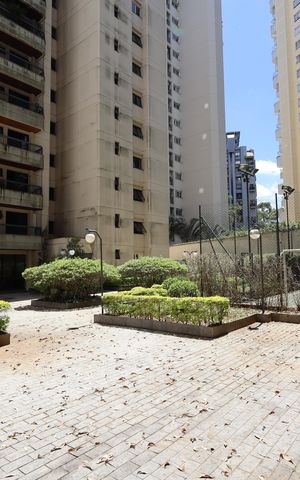 Apartamento à venda com 272m², 5 quartos e 4 vagasÁrea comum