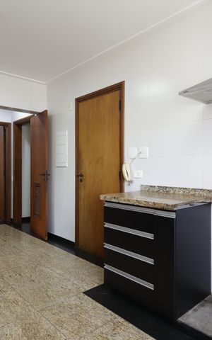Apartamento à venda com 272m², 5 quartos e 4 vagasCozinha