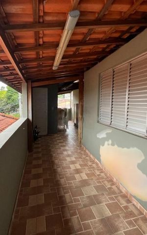 Casa à venda com 150m², 4 quartos e 3 vagas