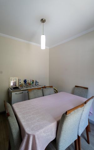 Casa de condomínio à venda com 64m², 2 quartos e 1 vaga Casa de condomínio à venda com 64m², 2 quartos e 1 vagaSala