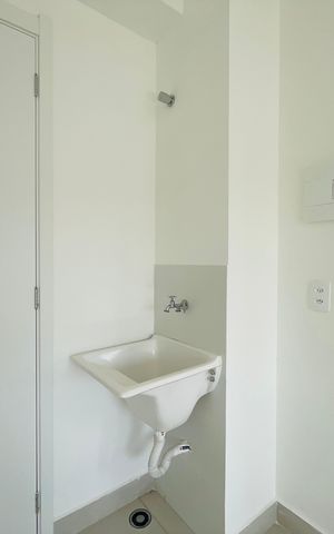 Apartamento para alugar com 33m², 2 quartos e sem vaga Apartamento para alugar com 33m², 2 quartos e sem vagaÁrea de Serviço