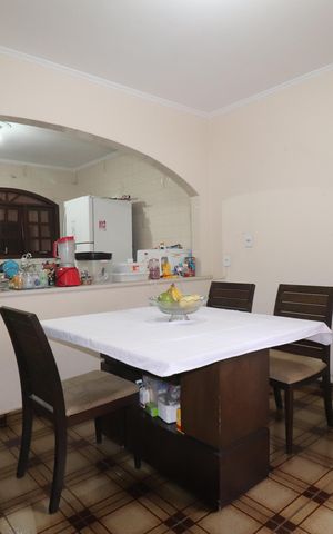 Casa à venda com 264m², 3 quartos e 2 vagasCopa
