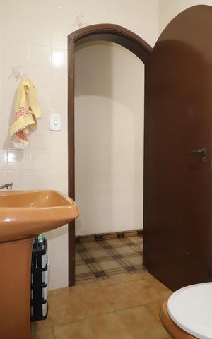Casa à venda com 264m², 3 quartos e 2 vagasBanheiro 3