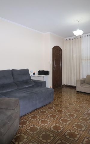 Casa à venda com 264m², 3 quartos e 2 vagasSala