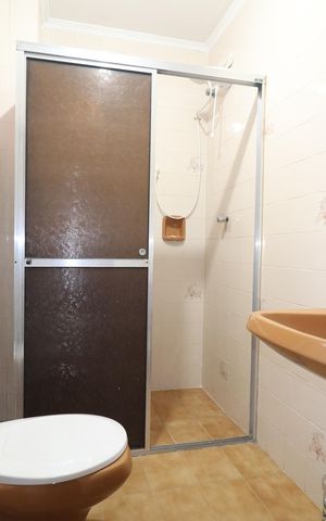 Casa à venda com 264m², 3 quartos e 2 vagasBanheiro 3