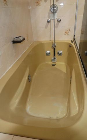 Casa à venda com 264m², 3 quartos e 2 vagasBanheiro da Suíte