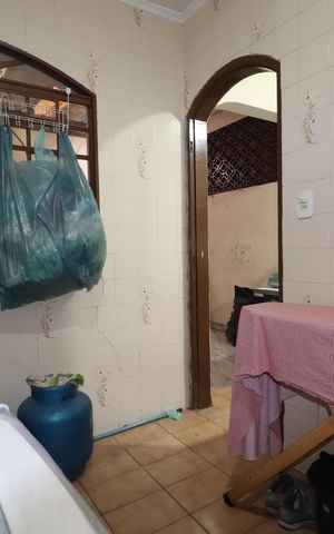 Casa à venda com 264m², 3 quartos e 2 vagasÁrea de Serviço