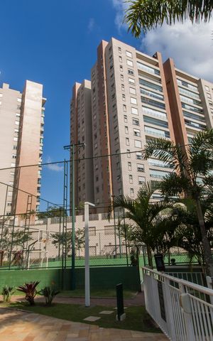 Apartamento para alugar com 156m², 3 quartos e 3 vagasQuadra Esportiva