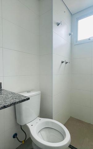 Apartamento à venda com 64m², 2 quartos e 2 vagasBanheiro 