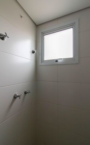 Apartamento à venda com 64m², 2 quartos e 1 vaga Apartamento à venda com 64m², 2 quartos e 1 vagaBanheiro Social