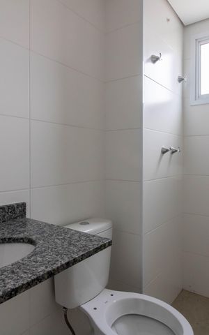 Apartamento à venda com 64m², 2 quartos e 1 vaga Apartamento à venda com 64m², 2 quartos e 1 vagaBanheiro Social