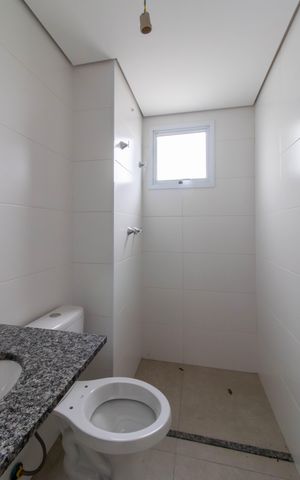 Apartamento à venda com 64m², 2 quartos e 1 vaga Apartamento à venda com 64m², 2 quartos e 1 vagaBanheiro Social