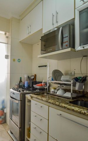 Apartamento à venda com 54m², 2 quartos e 1 vaga Apartamento à venda com 54m², 2 quartos e 1 vagaCozinha e Área de Serviço