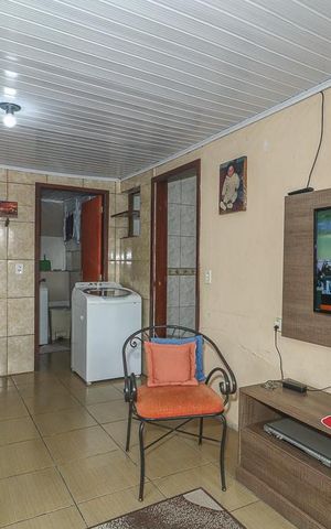 Casa à venda com 240m², 2 quartos e 2 vagasSala