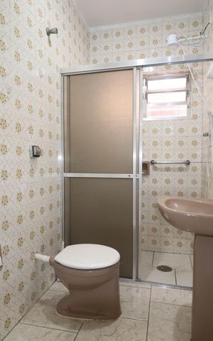 Casa à venda com 194m², 2 quartos e 3 vagasBanheiro da Suíte