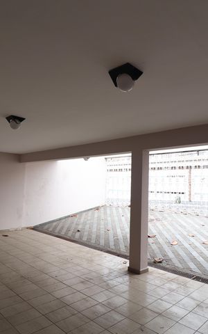 Casa à venda com 194m², 2 quartos e 3 vagasGaragem