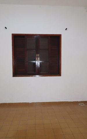 Casa à venda com 194m², 2 quartos e 3 vagasEdícula 