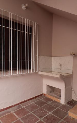 Casa à venda com 194m², 2 quartos e 3 vagasÁrea de Serviço