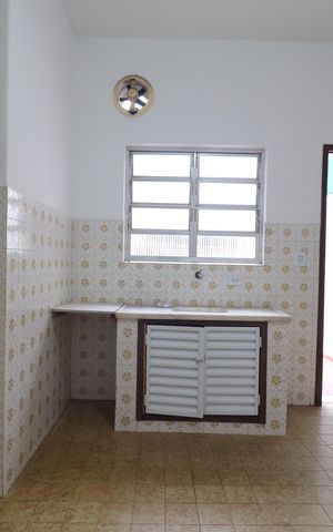 Casa à venda com 194m², 2 quartos e 3 vagasEdícula 