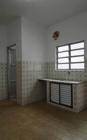 Casa à venda com 194m², 2 quartos e 3 vagasEdícula 