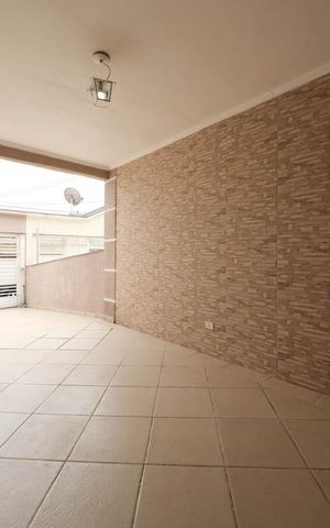 Casa à venda com 96m², 2 quartos e 2 vagasGaragem