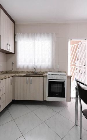 Casa à venda com 96m², 2 quartos e 2 vagasCozinha