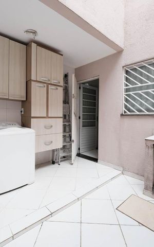 Casa à venda com 96m², 2 quartos e 2 vagasÁrea de Serviço