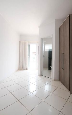 Casa à venda com 96m², 2 quartos e 2 vagasSuíte 2
