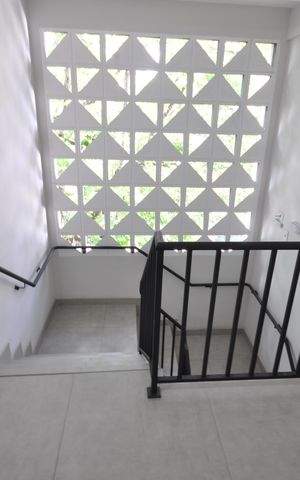Apartamento à venda com 41m², 1 quarto e 1 vagaEscada de acesso