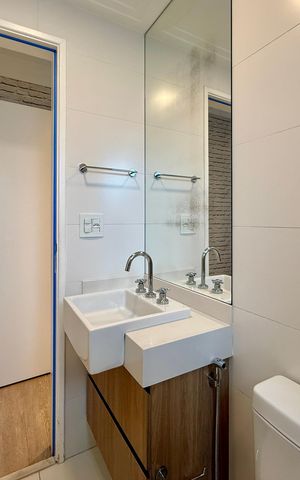 Apartamento à venda com 164m², 3 quartos e 3 vagas Apartamento à venda com 164m², 3 quartos e 3 vagasBanheiro Suíte 2