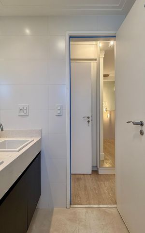 Apartamento à venda com 164m², 3 quartos e 3 vagas Apartamento à venda com 164m², 3 quartos e 3 vagasBanheiro Suíte 3