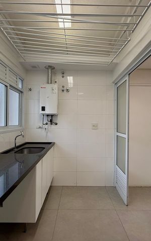Apartamento à venda com 164m², 3 quartos e 3 vagas Apartamento à venda com 164m², 3 quartos e 3 vagasÁrea de Serviço
