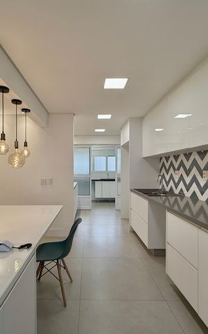 Apartamento à venda com 164m², 3 quartos e 3 vagas Apartamento à venda com 164m², 3 quartos e 3 vagasCozinha