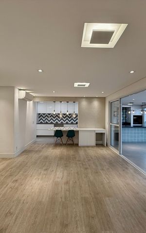 Apartamento à venda com 164m², 3 quartos e 3 vagas Apartamento à venda com 164m², 3 quartos e 3 vagasSala