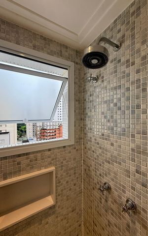 Apartamento à venda com 164m², 3 quartos e 3 vagas Apartamento à venda com 164m², 3 quartos e 3 vagasBanheiro Suíte 1