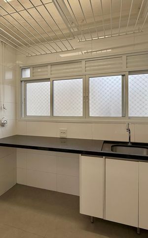 Apartamento à venda com 164m², 3 quartos e 3 vagas Apartamento à venda com 164m², 3 quartos e 3 vagasÁrea de Serviço