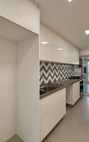 Apartamento à venda com 164m², 3 quartos e 3 vagas Apartamento à venda com 164m², 3 quartos e 3 vagasCozinha