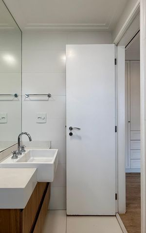 Apartamento à venda com 164m², 3 quartos e 3 vagas Apartamento à venda com 164m², 3 quartos e 3 vagasBanheiro Suíte 1