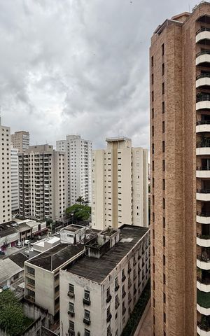 Apartamento à venda com 164m², 3 quartos e 3 vagas Apartamento à venda com 164m², 3 quartos e 3 vagasVista