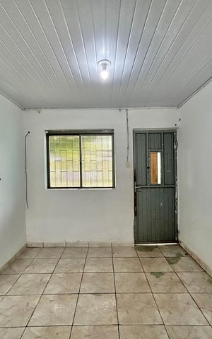 Casa para alugar com 70m², 2 quartos e 1 vaga Casa para alugar com 70m², 2 quartos e 1 vagaSala