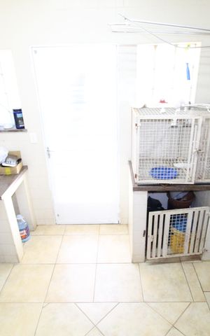 Casa para alugar com 630m², 4 quartos e 5 vagasÁrea de Serviço