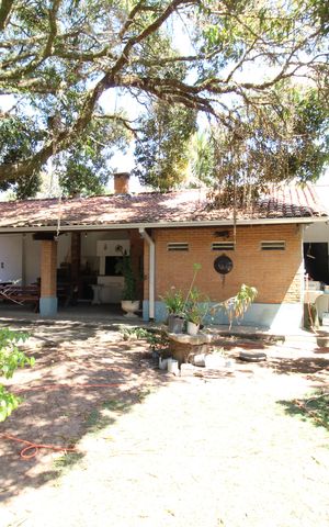 Casa para alugar com 630m², 4 quartos e 5 vagasÁrea Externa