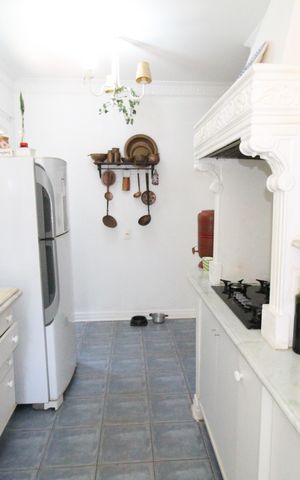 Casa para alugar com 630m², 4 quartos e 5 vagasCozinha