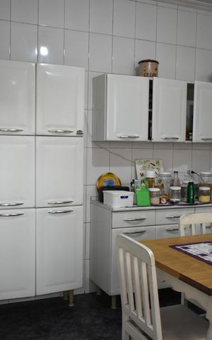 Casa à venda com 299m², 4 quartos e 1 vagaCozinha