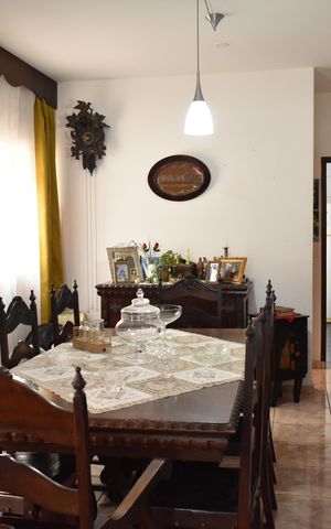Casa à venda com 299m², 4 quartos e 1 vagaSala