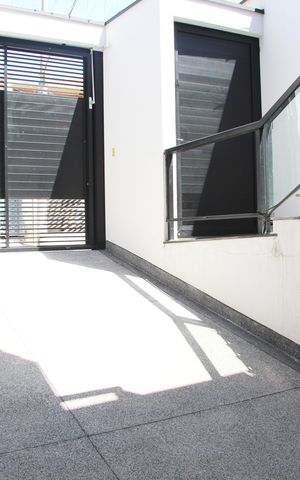Casa à venda com 169m², 3 quartos e 7 vagasGaragem