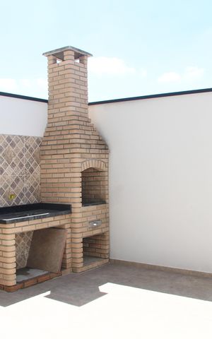 Casa à venda com 169m², 3 quartos e 7 vagasChurrasqueira