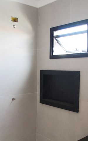Casa à venda com 169m², 3 quartos e 7 vagasBanheiro da Suíte 1