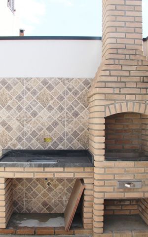 Casa à venda com 169m², 3 quartos e 7 vagasChurrasqueira